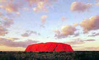 uluru.jpg (39303 bytes)
